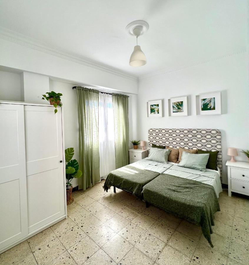 Big Spacious Penthouse Next To The Sea Appartamento Valenza